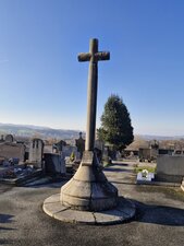 Croix du cimetière de Saint-Béron, Savoie.