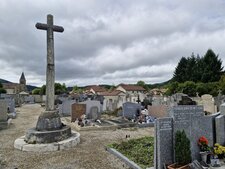 Cimetière de Chirens, Isère