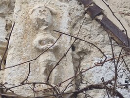 ...pour y trouver un dieu Lare !