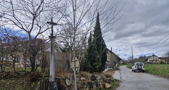 Croix de Vétonne, Ayn, Savoie.